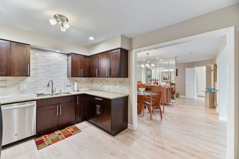 Tiny photo for 4050 Dundee Road #205, Northbrook, IL 60062 (MLS # 12494767)