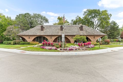 Tiny photo for 4050 Dundee Road #205, Northbrook, IL 60062 (MLS # 12494767)