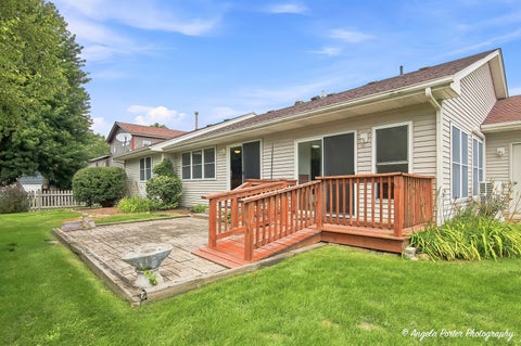 Tiny photo for 419 Wimbleton Trail, McHenry, IL 60050 (MLS # 12789371)