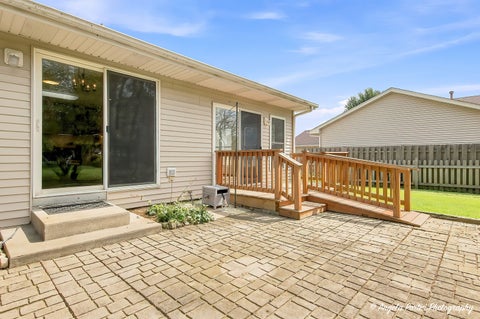 Tiny photo for 419 Wimbleton Trail, McHenry, IL 60050 (MLS # 12789371)