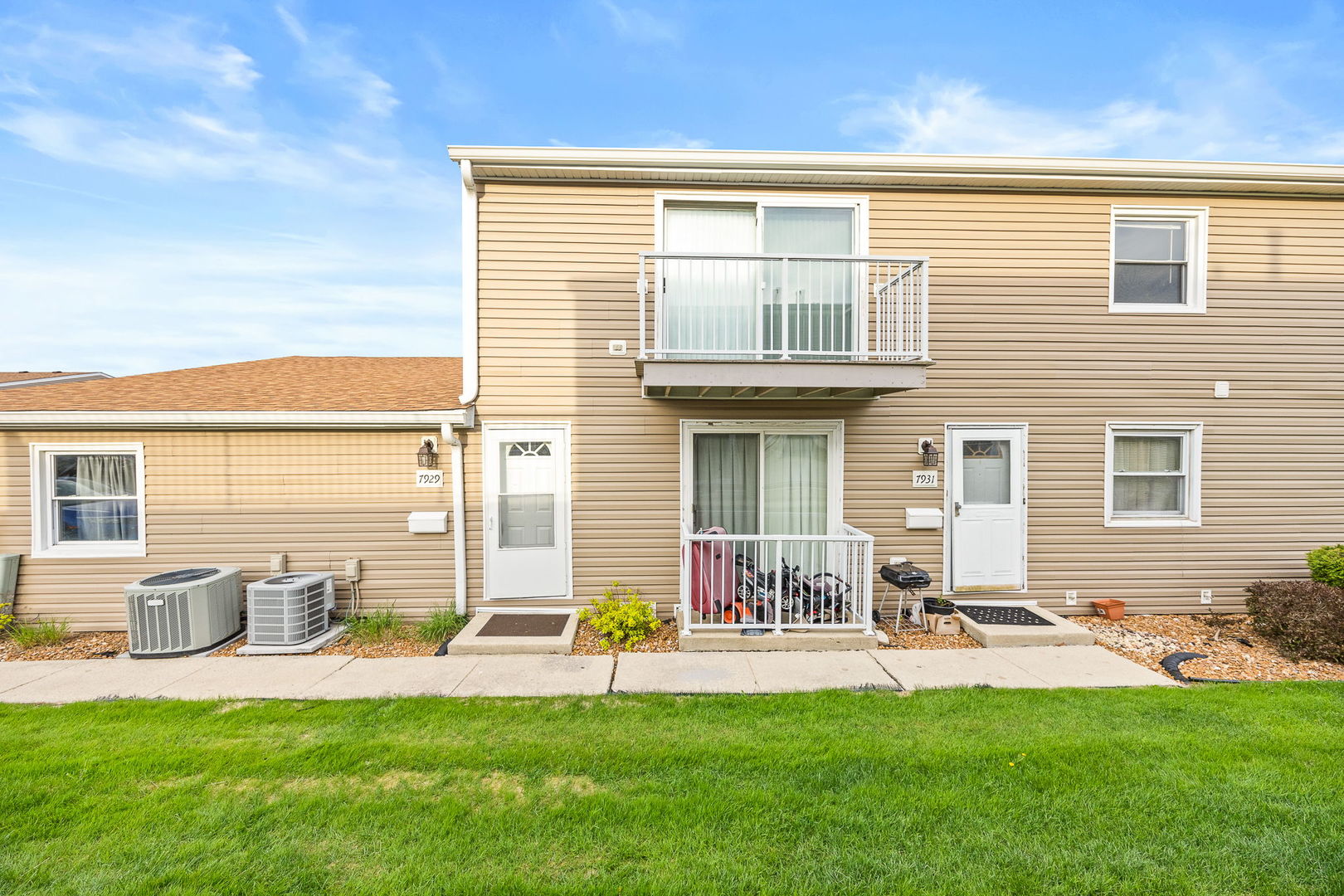 7929 163rd Court 7929 - Photo 2