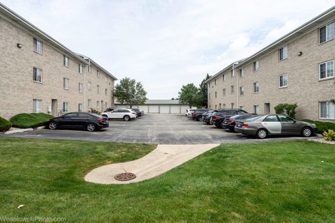 Tiny photo for 9150 W 95th Street #2B, Hickory Hills, IL 60457 (MLS # 12487566)