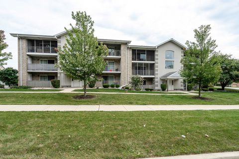 Tiny photo for 9150 W 95th Street #2B, Hickory Hills, IL 60457 (MLS # 12487566)