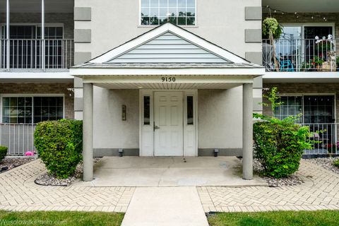 Photo of 9150 W 95th Street #2B, Hickory Hills, IL 60457 (MLS # 12487566)