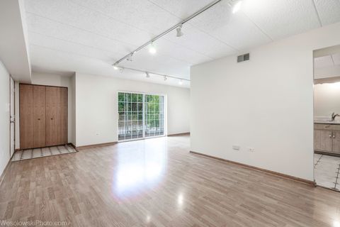 Tiny photo for 9150 W 95th Street #2B, Hickory Hills, IL 60457 (MLS # 12487566)