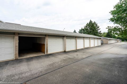 Tiny photo for 9150 W 95th Street #2B, Hickory Hills, IL 60457 (MLS # 12487566)