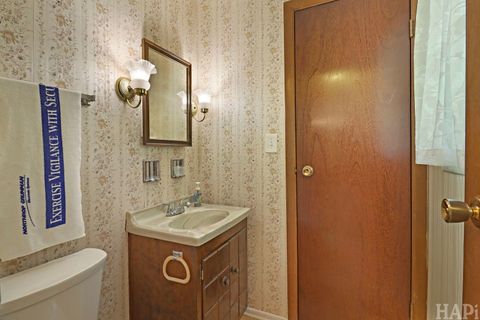 Tiny photo for 808 W Weathersfield Way, Schaumburg, IL 60193 (MLS # 12685853)