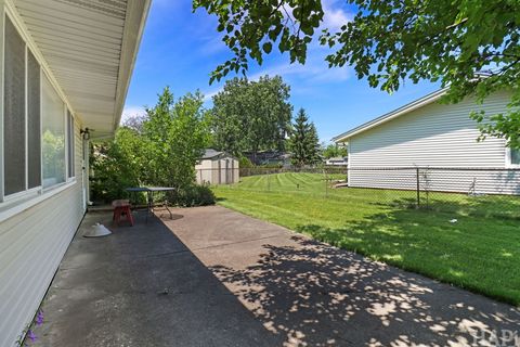 Tiny photo for 808 W Weathersfield Way, Schaumburg, IL 60193 (MLS # 12685853)