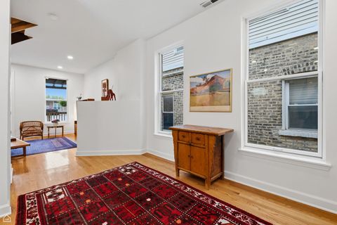 Tiny photo for 1820 W SUPERIOR Street #2R, Chicago, IL 60622 (MLS # 12637203)
