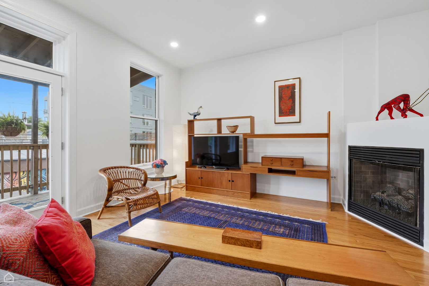 1820 W SUPERIOR Street 2r