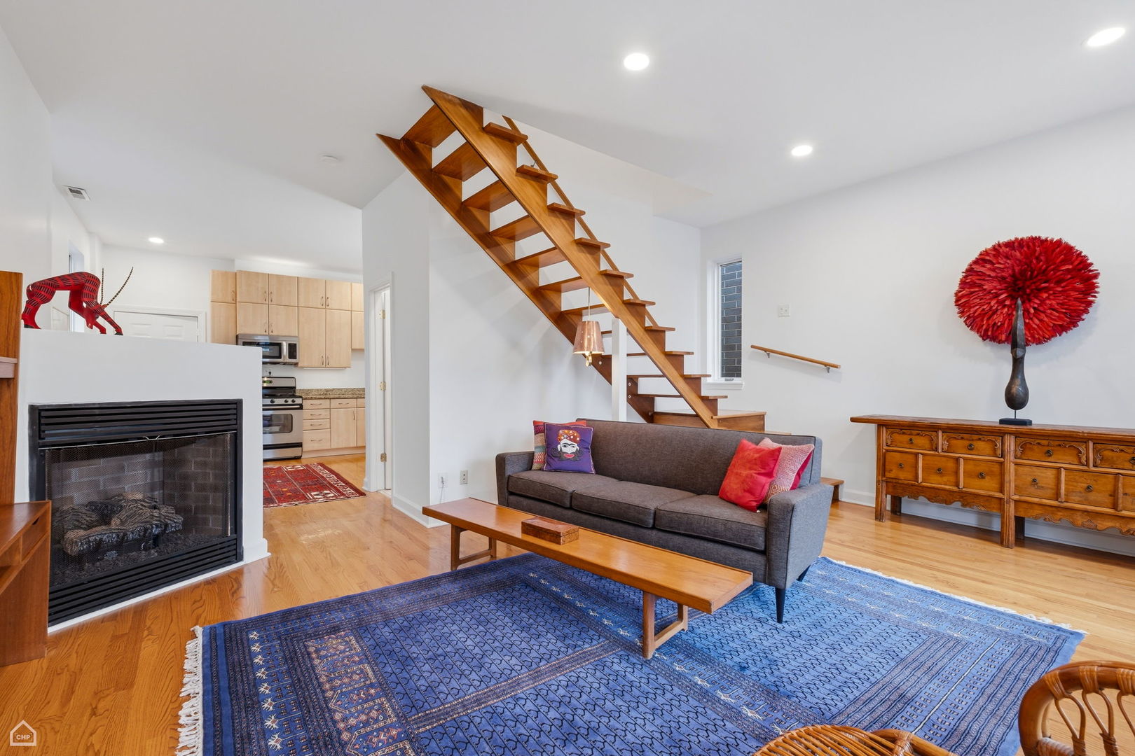 1820 W SUPERIOR Street 2r