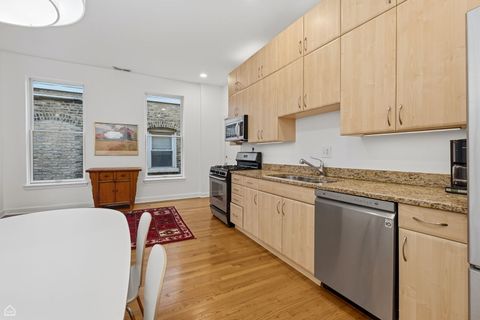 Tiny photo for 1820 W SUPERIOR Street #2R, Chicago, IL 60622 (MLS # 12637203)