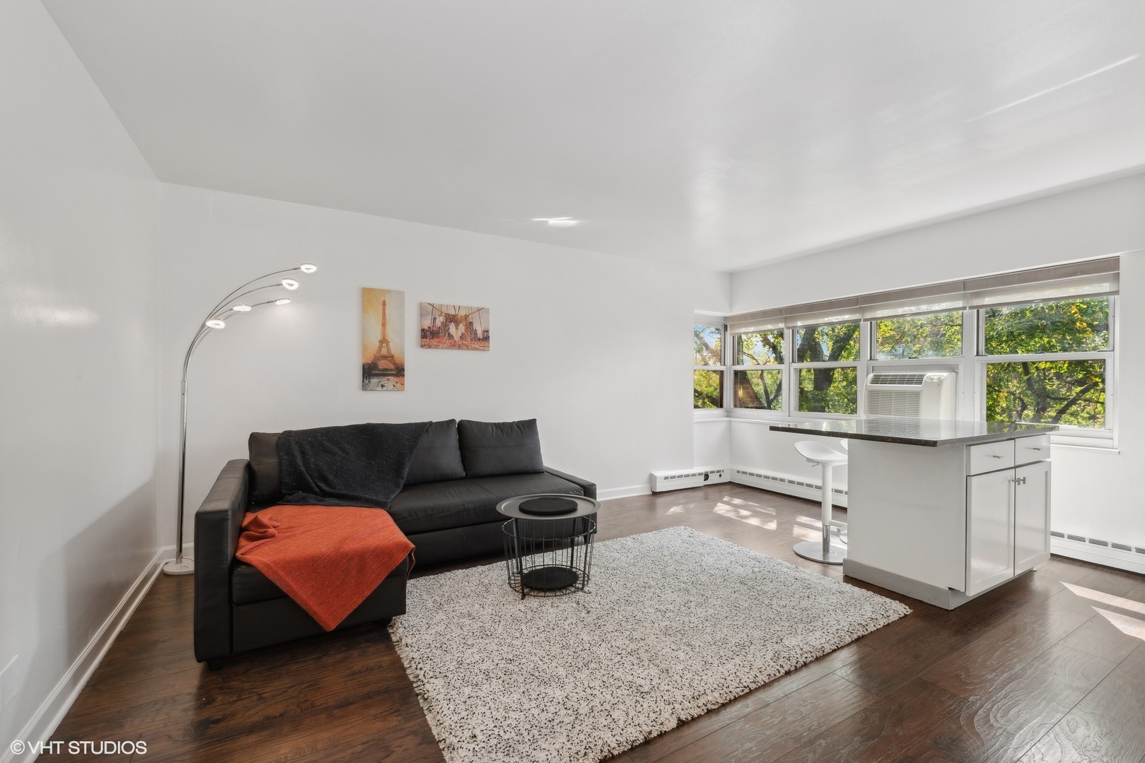 4950 N Marine Drive 405