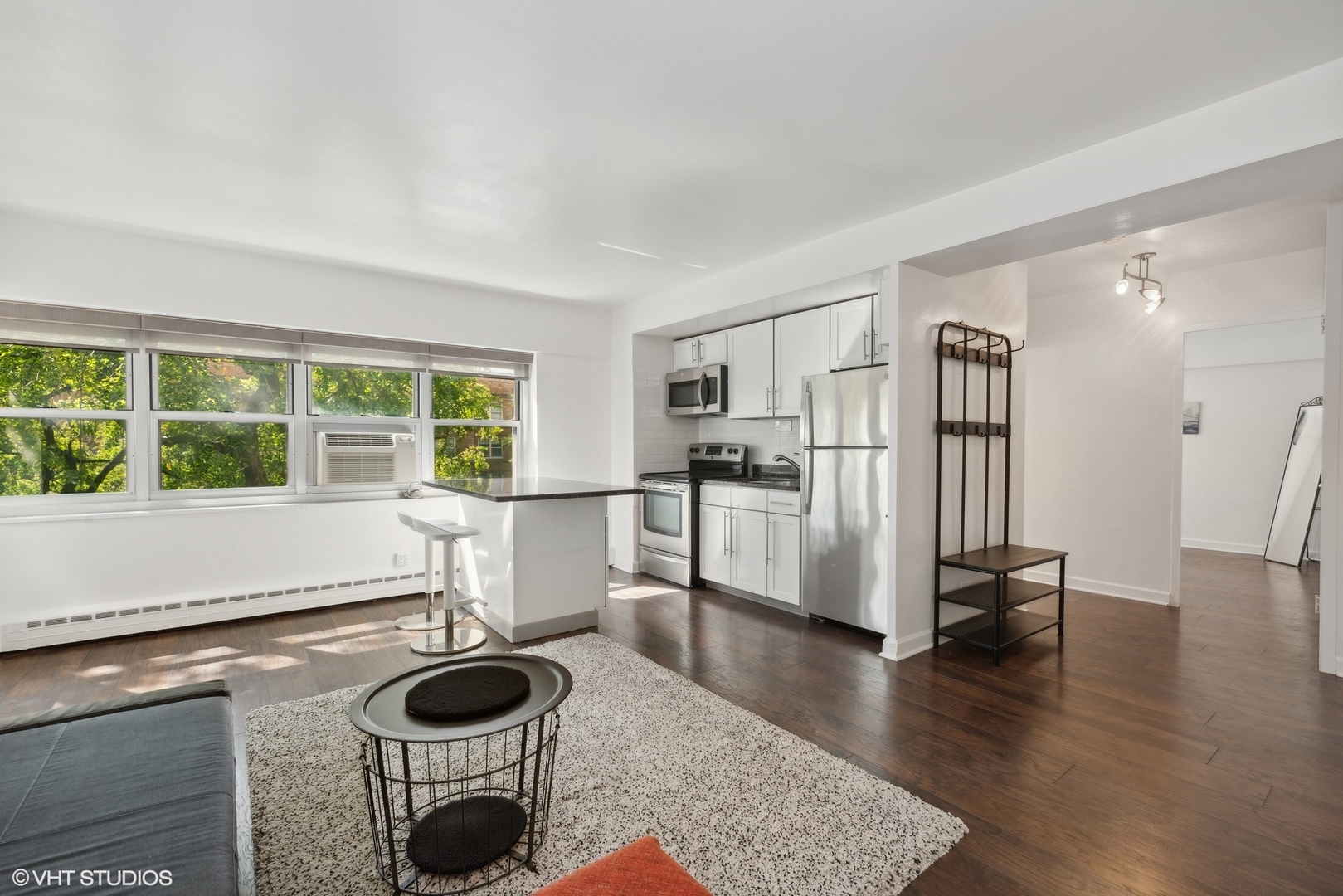 4950 N Marine Drive 405