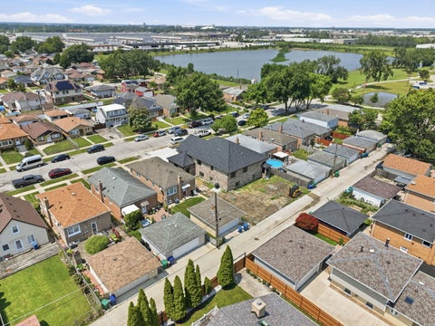 Tiny photo for 7715 Nagle Avenue, Burbank, IL 60459 (MLS # 12749616)