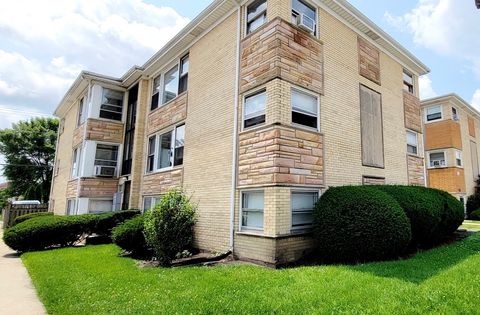 6801 W Montrose Avenue 2N Harwood Heights IL 60706