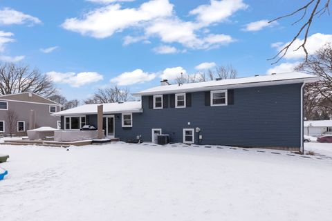 Tiny photo for Wheaton, IL 60189 (MLS # 12595082)
