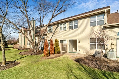 Tiny photo for 988 Ridgefield Lane, Wheeling, IL 60090 (MLS # 12564560)