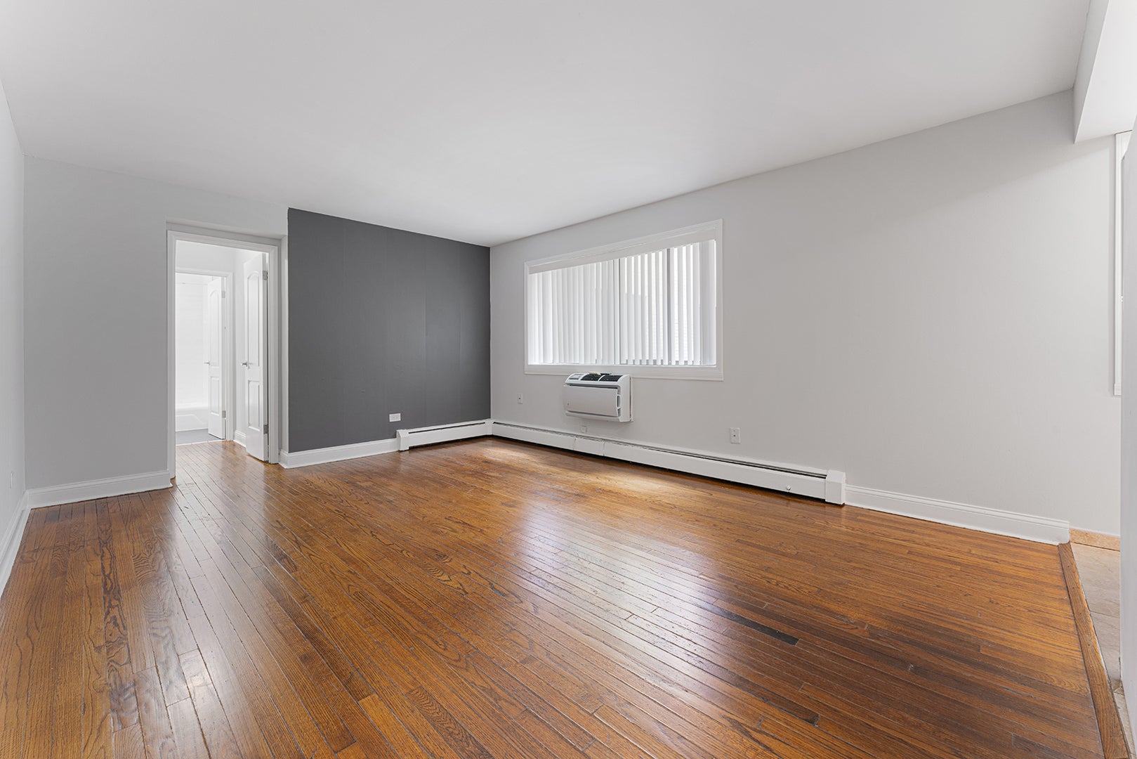 6001 N Kenmore Avenue 307