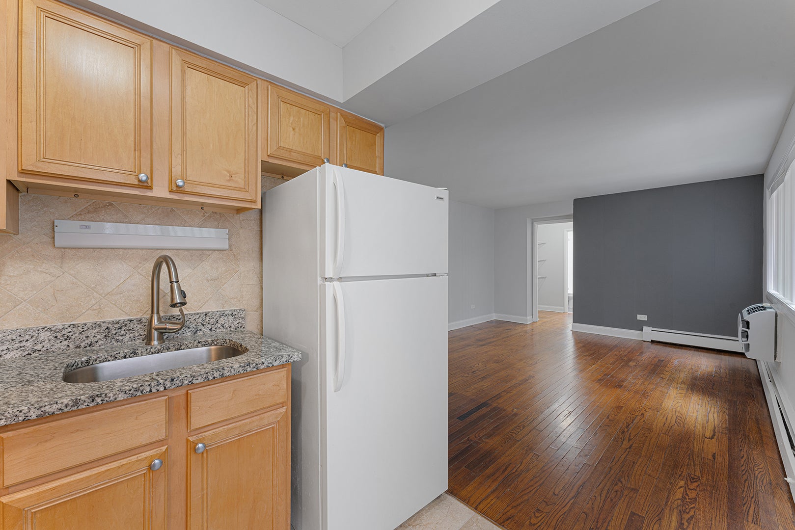 6001 N Kenmore Avenue 307