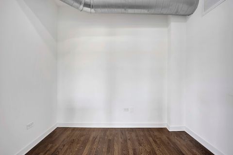 Tiny photo for 1150 W 15th Street #401, Chicago, IL 60608 (MLS # 12623762)