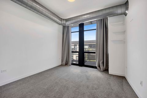 Tiny photo for 1150 W 15th Street #401, Chicago, IL 60608 (MLS # 12623762)