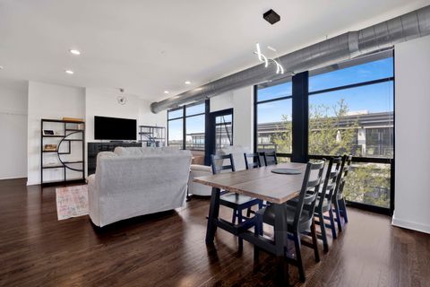 Tiny photo for 1150 W 15th Street #401, Chicago, IL 60608 (MLS # 12623762)