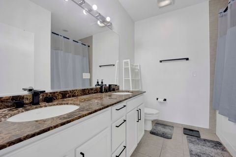 Tiny photo for 1150 W 15th Street #401, Chicago, IL 60608 (MLS # 12623762)