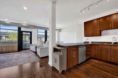 Tiny photo for 1150 W 15th Street #401, Chicago, IL 60608 (MLS # 12623762)