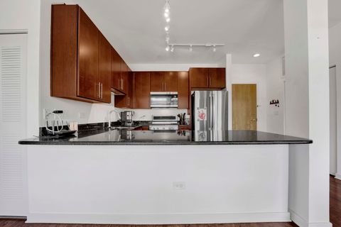 Tiny photo for 1150 W 15th Street #401, Chicago, IL 60608 (MLS # 12623762)