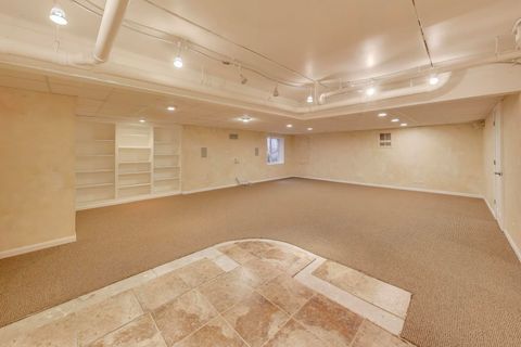 Tiny photo for 11 Beaconsfield Court, Lincolnshire, IL 60069 (MLS # 12506690)