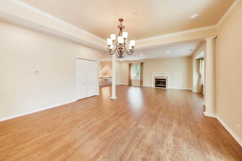 Tiny photo for 11 Beaconsfield Court, Lincolnshire, IL 60069 (MLS # 12506690)