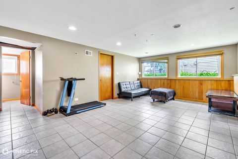 Tiny photo for 439 N Fairfield Avenue, Lombard, IL 60148 (MLS # 12453004)