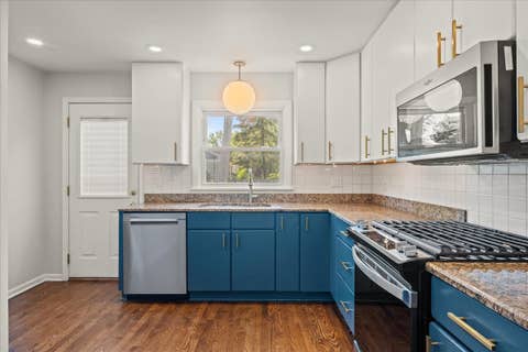 Tiny photo for 913 Cambridge Lane, Wilmette, IL 60091 (MLS # 12698335)