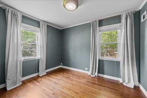 Tiny photo for 913 Cambridge Lane, Wilmette, IL 60091 (MLS # 12698335)