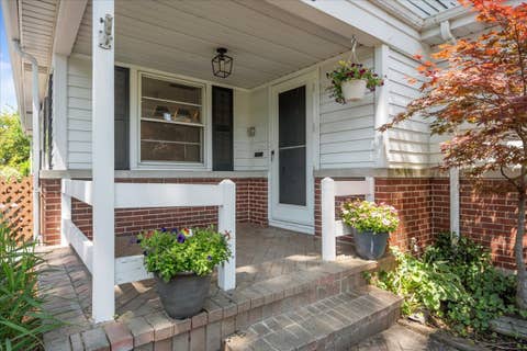 Tiny photo for 913 Cambridge Lane, Wilmette, IL 60091 (MLS # 12698335)