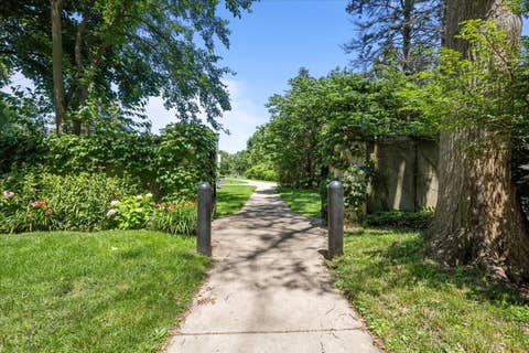 Tiny photo for 913 Cambridge Lane, Wilmette, IL 60091 (MLS # 12698335)