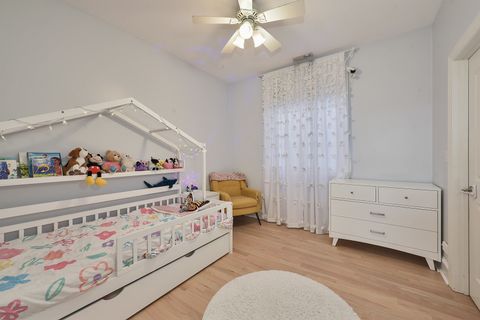 Tiny photo for 1424 W Barry Avenue, Chicago, IL 60657 (MLS # 12479645)
