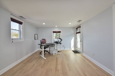 Tiny photo for 1424 W Barry Avenue, Chicago, IL 60657 (MLS # 12479645)