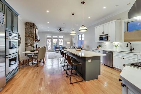 Tiny photo for 1424 W Barry Avenue, Chicago, IL 60657 (MLS # 12479645)