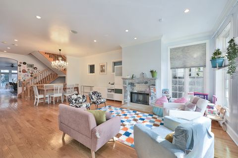 Tiny photo for 1424 W Barry Avenue, Chicago, IL 60657 (MLS # 12479645)