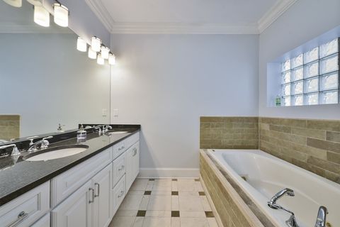 Tiny photo for 1424 W Barry Avenue, Chicago, IL 60657 (MLS # 12479645)
