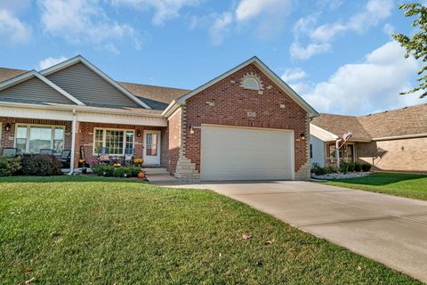 Photo of 921 Casey Drive, Minooka, IL 60447 (MLS # 12504785) Photo of 921 Casey Drive, Minooka, IL 60447 (MLS # 12504785)