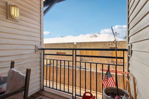 Tiny photo for 3244 N Kilbourn Avenue #3, Chicago, IL 60641 (MLS # 12454589)