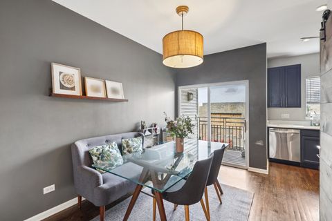 Tiny photo for 3244 N Kilbourn Avenue #3, Chicago, IL 60641 (MLS # 12454589)