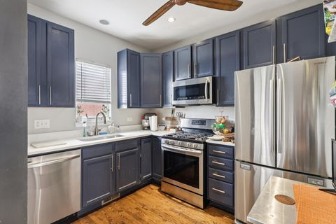 Tiny photo for 3244 N Kilbourn Avenue #3, Chicago, IL 60641 (MLS # 12454589)