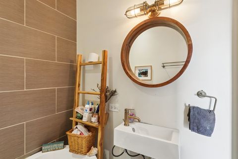 Tiny photo for 3244 N Kilbourn Avenue #3, Chicago, IL 60641 (MLS # 12454589)