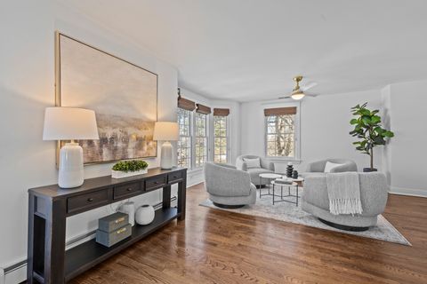 Tiny photo for 399 E Deerpath Road, Lake Forest, IL 60045 (MLS # 12547355)