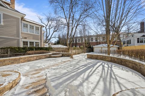 Tiny photo for 399 E Deerpath Road, Lake Forest, IL 60045 (MLS # 12547355)