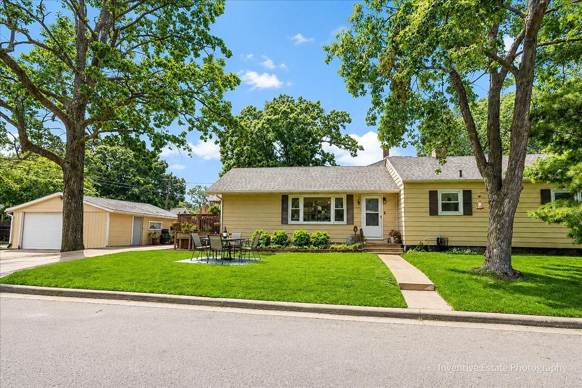 1051 Cottage Place